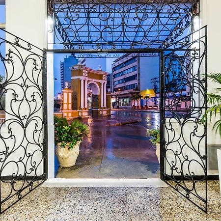 Hotel Dorado Plaza Centro Historico Картахена Экстерьер фото