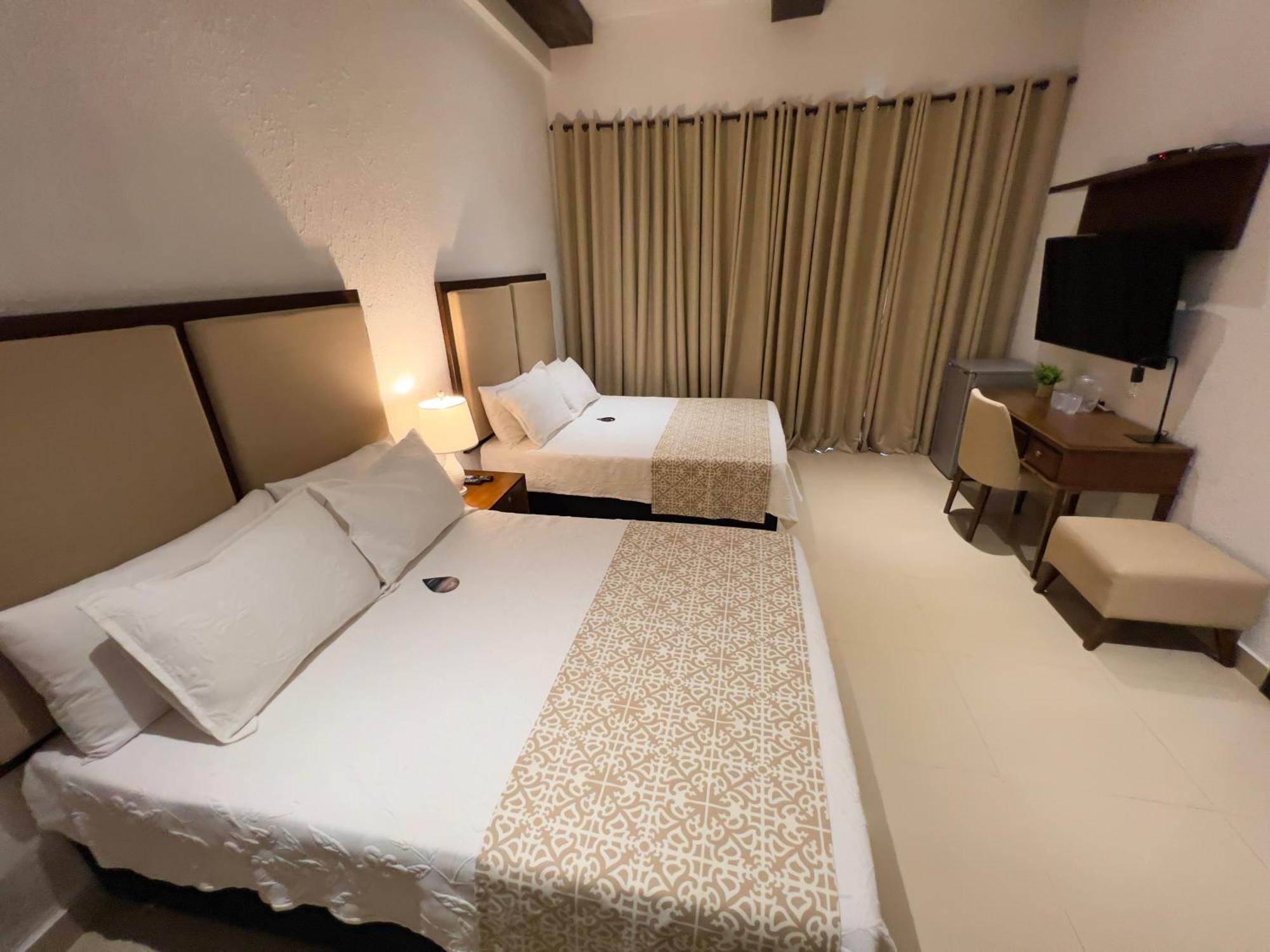 Hotel Dorado Plaza Centro Historico Картахена Экстерьер фото