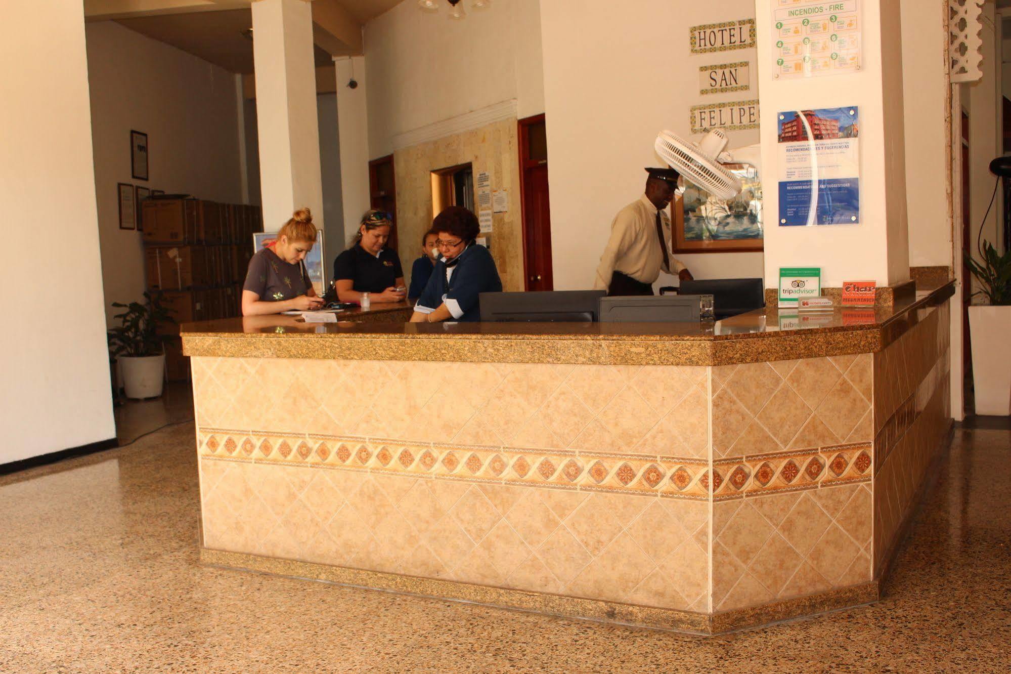 Hotel Dorado Plaza Centro Historico Картахена Экстерьер фото