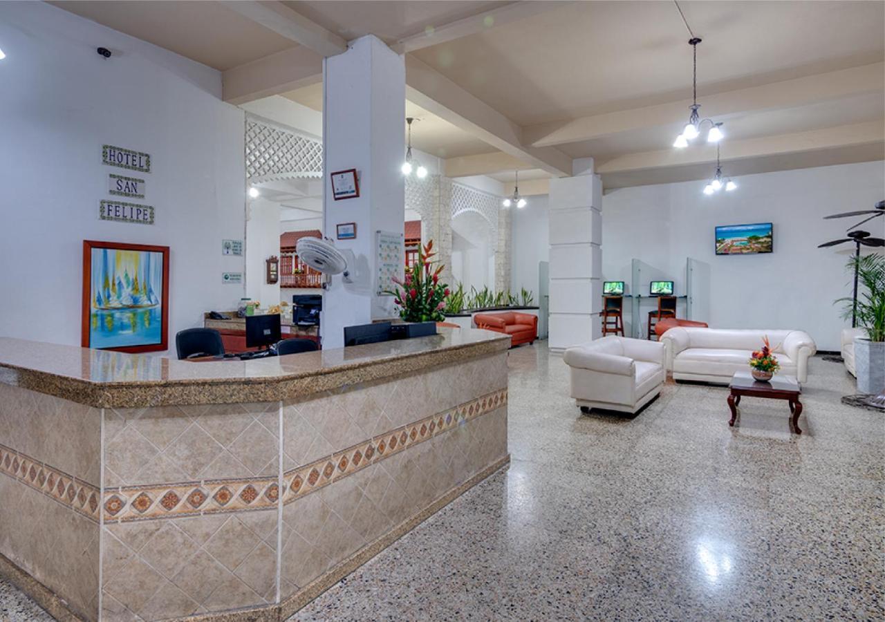 Hotel Dorado Plaza Centro Historico Картахена Экстерьер фото